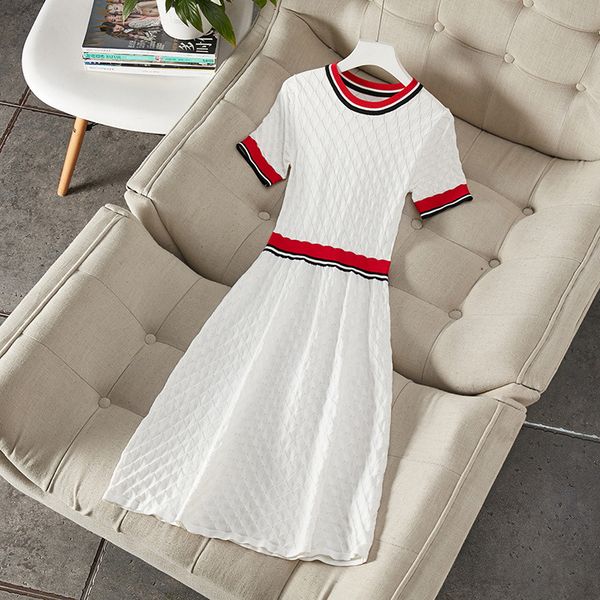 autumn 2019 new european and american women's wear contrast color with short sleeves hollow out knitted dress, Black;gray
autumn 2019 new european and american women's wear contrast color with short sleeves hollow out knitted dress, Black;gray