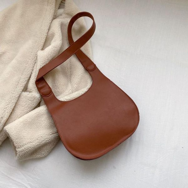 french niche bag female 2019 new korean retro saddle bag western style one shoulder underarm
french niche bag female 2019 new korean retro saddle bag western style one shoulder underarm