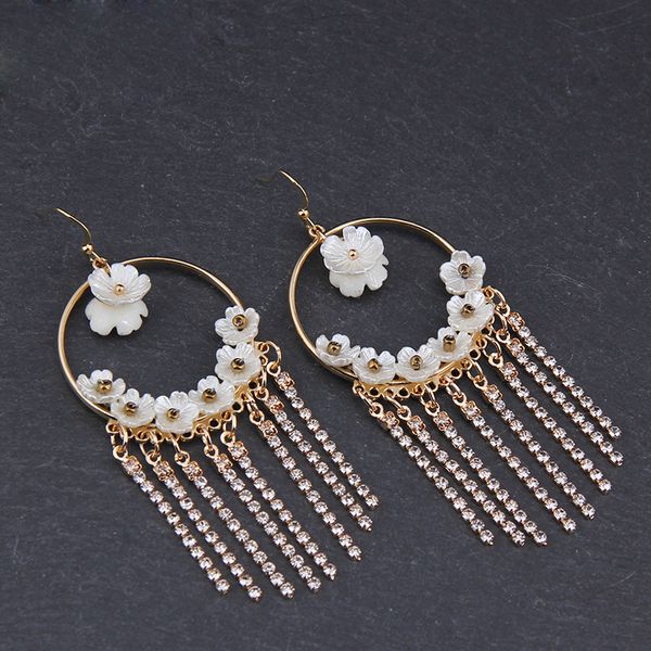 fashion-tiny white resin flowers golden plated long crystal rhinestone tassels women earrings boho drop dangle circle hook brincos gifts, Silver
fashion-tiny white resin flowers golden plated long crystal rhinestone tassels women earrings boho drop dangle circle hook brincos gifts, Silver