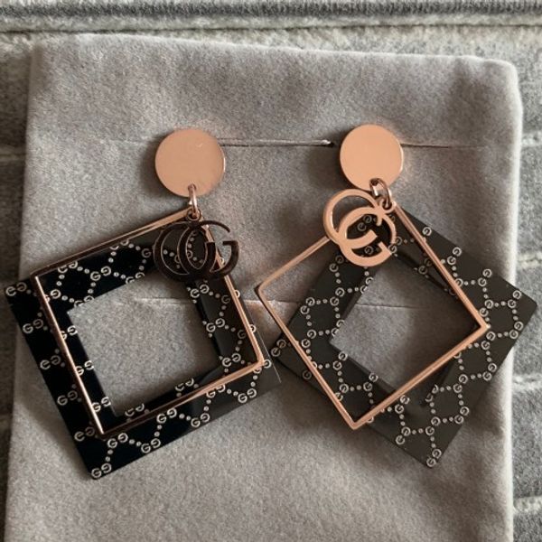 New Top famous brand Titanium steel large rose gold black dangle drop Earrings deluxe Women square party Earrings fine Jewelry wholesale
New Top famous brand Titanium steel large rose gold black dangle drop Earrings deluxe Women square party Earrings fine Jewelry wholesale