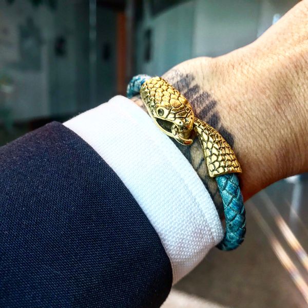 bracelet men/leather/bracelet & bangle leather with stainless steel snake head bracelets for men fashion pluk jewelry 2019 homme, Golden;silver
bracelet men/leather/bracelet & bangle leather with stainless steel snake head bracelets for men fashion pluk jewelry 2019 homme, Golden;silver