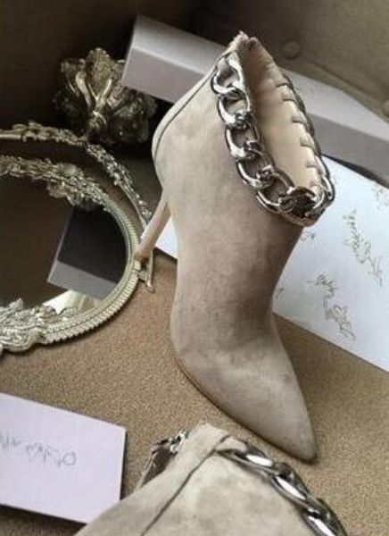 fashion women ankle booties suede leather women bota thin heel gold chain gladiator boots point toe party shoes, Black
fashion women ankle booties suede leather women bota thin heel gold chain gladiator boots point toe party shoes, Black