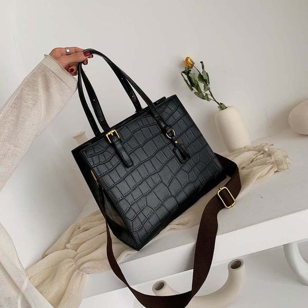crocodile pattern women's handbags retro pu crossbody bags for women large capacity briefcase totes bag lady clutch purse 2020
crocodile pattern women's handbags retro pu crossbody bags for women large capacity briefcase totes bag lady clutch purse 2020