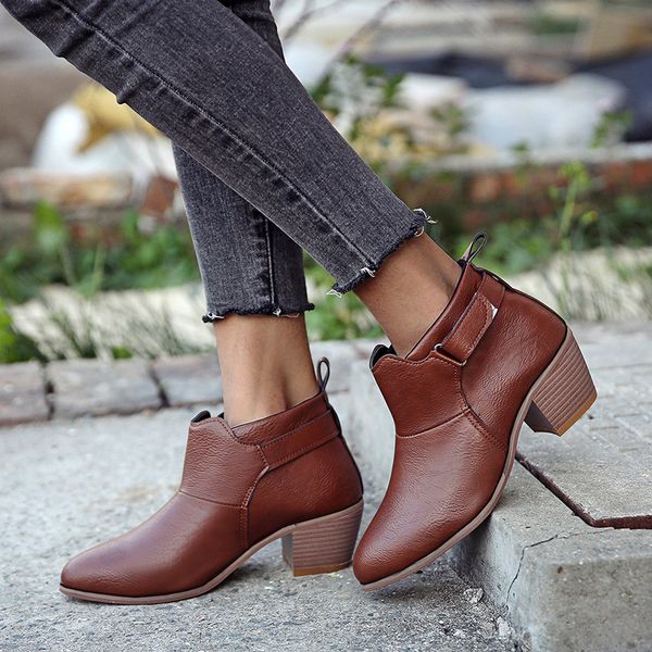 plus size leather high heel boots women's 2020 fashion leather pointed toe ankle boots woman female square heels booties t200425, Black
plus size leather high heel boots women's 2020 fashion leather pointed toe ankle boots woman female square heels booties t200425, Black