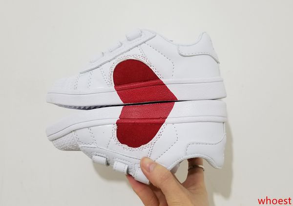2019 new superstar love heart skate laser shell toe lover heart children running shoes boy girl young kid sport sneaker size 22-35
2019 new superstar love heart skate laser shell toe lover heart children running shoes boy girl young kid sport sneaker size 22-35