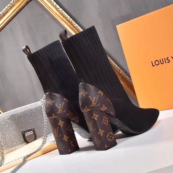 lastest n18 real leather heel high heels boot designered sneakers fashion casual women shoes trainers women mixed color women boot, Black
lastest n18 real leather heel high heels boot designered sneakers fashion casual women shoes trainers women mixed color women boot, Black