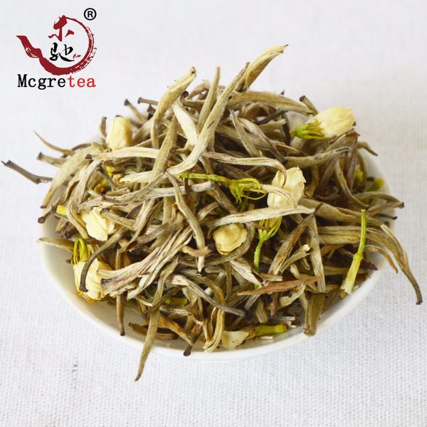 jasmine yinzhen, baihao highly flavored type tea, 2022 year , big white hair, 250g very good
jasmine yinzhen, baihao highly flavored type tea, 2022 year , big white hair, 250g very good