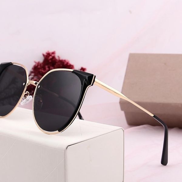luxury- sunglasses polarizing new polarizing sunglasses model ladies 2019 polaroid fashion lens 2985 color vbirf, White;black
luxury- sunglasses polarizing new polarizing sunglasses model ladies 2019 polaroid fashion lens 2985 color vbirf, White;black