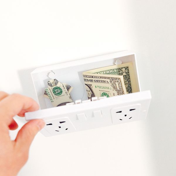 new strange socket shape gold box home storage simulation socket jewelry private money treasure box decoration mini storage box gifts
new strange socket shape gold box home storage simulation socket jewelry private money treasure box decoration mini storage box gifts