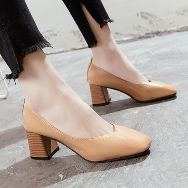 new shallow mouth grandma shoes retro square head work shoes comfortable soft leather high heel women's shoes, Black
new shallow mouth grandma shoes retro square head work shoes comfortable soft leather high heel women's shoes, Black