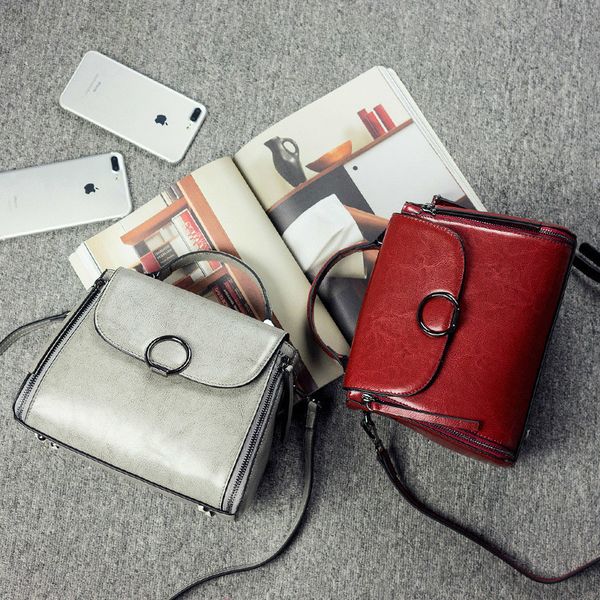 женка ђмка из нађѬалной кожи мало wax leather shoulder bag wild Ѭоконе ђмки женкие
женка ђмка из нађѬалной кожи мало wax leather shoulder bag wild Ѭоконе ђмки женкие