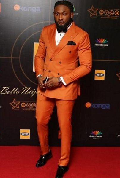 orange groom tuxedos double-breasted men wedding tuxedos peak lapel slim fit jacket blazer popular men dinner/darty suit(jacket+pants+tie)39, Black;gray
orange groom tuxedos double-breasted men wedding tuxedos peak lapel slim fit jacket blazer popular men dinner/darty suit(jacket+pants+tie)39, Black;gray
