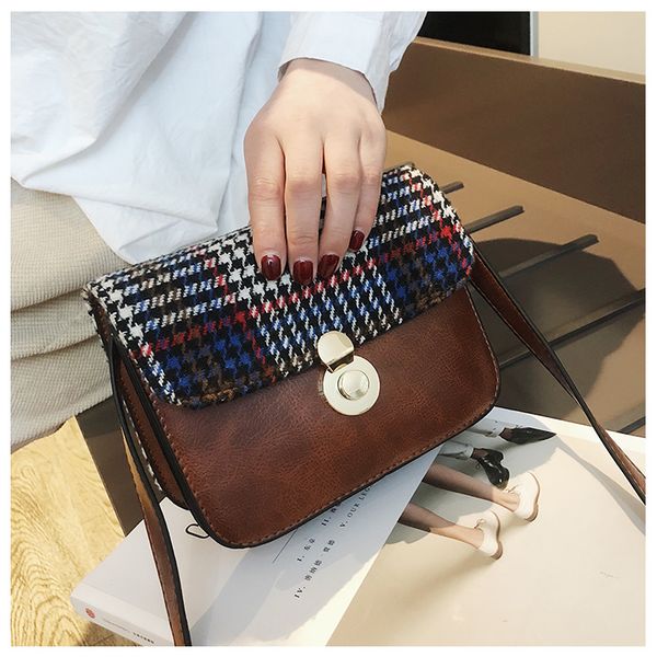 China Fashion Two-tone Bags Leather Flap bags For Women Shoulder Cross body Bags Dahan wanggong /1
China Fashion Two-tone Bags Leather Flap bags For Women Shoulder Cross body Bags Dahan wanggong /1