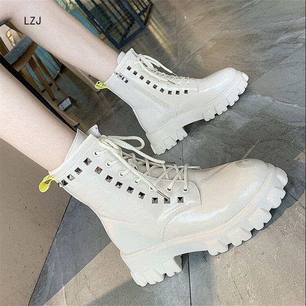 lzj 2019 new winter motorcycle boots women british style ankle boots gothic punk low heel ankle boot lace up women shoes 35-40, Black
lzj 2019 new winter motorcycle boots women british style ankle boots gothic punk low heel ankle boot lace up women shoes 35-40, Black