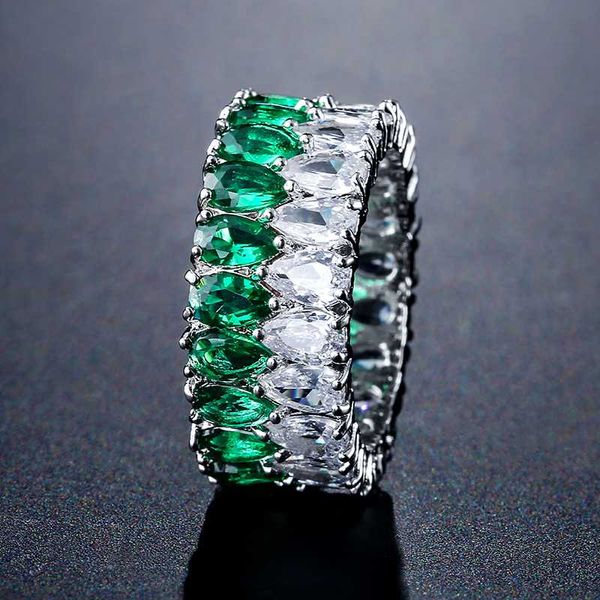 uilz super sparkling white color full cubic zirconia paved round cz wedding engagement rings for women wedding jewelry ur2131, Slivery;golden
uilz super sparkling white color full cubic zirconia paved round cz wedding engagement rings for women wedding jewelry ur2131, Slivery;golden