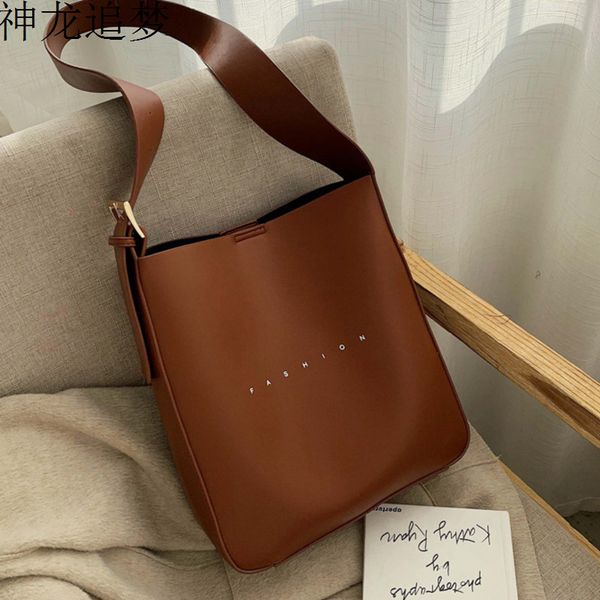 женская большая crossbody сумка для женщин 2020 кожи роскошных сумок конструктора sling sac a главного ladies рука плечо сумки
женская большая crossbody сумка для женщин 2020 кожи роскошных сумок конструктора sling sac a главного ladies рука плечо сумки