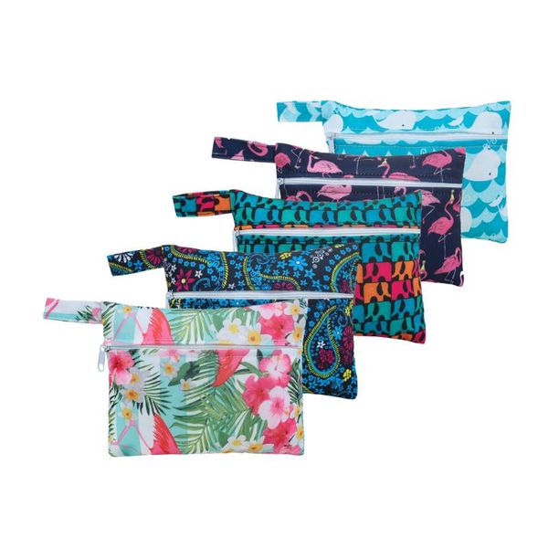 waterproof pul printed menstrual pad bag with snap closure handle, breast pad pouch, 18*14cm small size wet bag, baby snack bag 
waterproof pul printed menstrual pad bag with snap closure handle, breast pad pouch, 18*14cm small size wet bag, baby snack bag