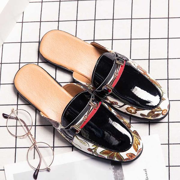 2020 summer men slip on casual shoe black white flats shoes men half drag pu leather shoes for mens half slippers man
2020 summer men slip on casual shoe black white flats shoes men half drag pu leather shoes for mens half slippers man