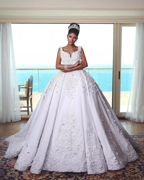 luxury lace ball gown wedding dresses with crystals appliqued plus size wedding dress spaghetti v back saudi arabic puffy bridal gowns, White
luxury lace ball gown wedding dresses with crystals appliqued plus size wedding dress spaghetti v back saudi arabic puffy bridal gowns, White