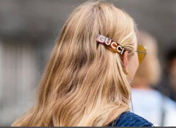 2019 new crystal letters hair clamps black brown barrettes women girl hair accessories hair clips jewelry, Slivery;white
2019 new crystal letters hair clamps black brown barrettes women girl hair accessories hair clips jewelry, Slivery;white