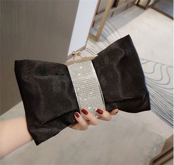 2019 new evening dinner bag ladies party banquet clutch fashion evening dress bag high-grade rhinestone bow small handbag female
2019 new evening dinner bag ladies party banquet clutch fashion evening dress bag high-grade rhinestone bow small handbag female