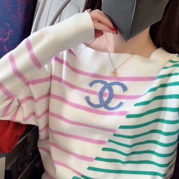 in 2020, the new spring and autumn style stripe to this cinema, a thin knit sweater of high quality, White;black
in 2020, the new spring and autumn style stripe to this cinema, a thin knit sweater of high quality, White;black