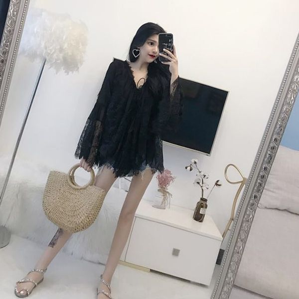 2020 new womens all-match fashion temperament sweet white v-neck hollow lace shirt fashion, Black;pink
2020 new womens all-match fashion temperament sweet white v-neck hollow lace shirt fashion, Black;pink