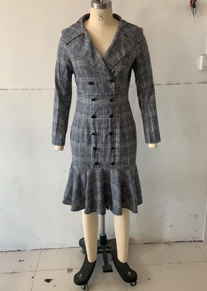 plus size plaid office bodycon dress women 2020 elegant long sleeve autumn dress casual slim double-breasted ruffles dresses 5xl, White;black
plus size plaid office bodycon dress women 2020 elegant long sleeve autumn dress casual slim double-breasted ruffles dresses 5xl, White;black