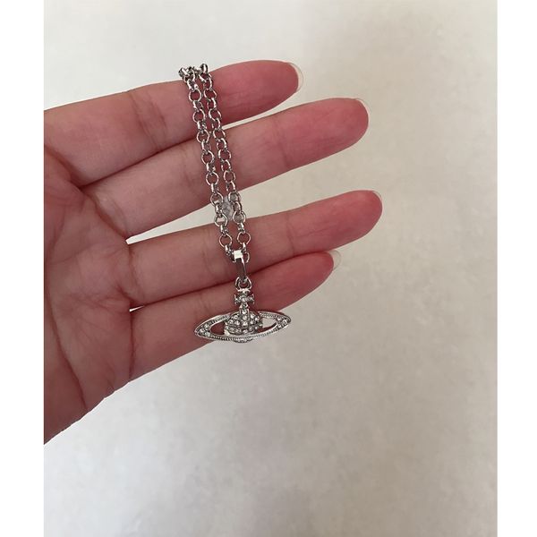 Женщины Горный Хрусталь Орбита Кулон Ожерелье Bling Bling Кристалл Спутник Цепи Ожерелье Мода Ювелирные Изделия Аксессуары Высокое Качество
Женщины Горный Хрусталь Орбита Кулон Ожерелье Bling Bling Кристалл Спутник Цепи Ожерелье Мода Ювелирные Изделия Аксессуары Высокое Качество