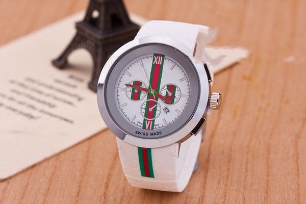 HOT Rubber band Luxury bee watch Famous calendar Quartz sports Watch male clock leisure gold wristatch Free Shipping
HOT Rubber band Luxury bee watch Famous calendar Quartz sports Watch male clock leisure gold wristatch Free Shipping