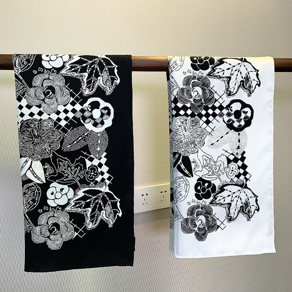flowers print silk head scarves 90*90cm bandana women double-sided neck scarf skinny vintage hair tie band large hand-rolled square wrap, Blue;gray
flowers print silk head scarves 90*90cm bandana women double-sided neck scarf skinny vintage hair tie band large hand-rolled square wrap, Blue;gray