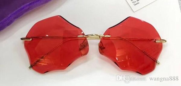 luxury sunglasses for women designer popular fashion big summer style with uv protection lens come with case, White;black
luxury sunglasses for women designer popular fashion big summer style with uv protection lens come with case, White;black