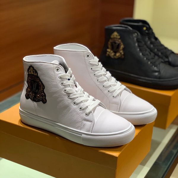 high fashion men sports shoes fashion casual shoes luxury men booties luxury youth men dress shoes with box size38-45, Black
high fashion men sports shoes fashion casual shoes luxury men booties luxury youth men dress shoes with box size38-45, Black