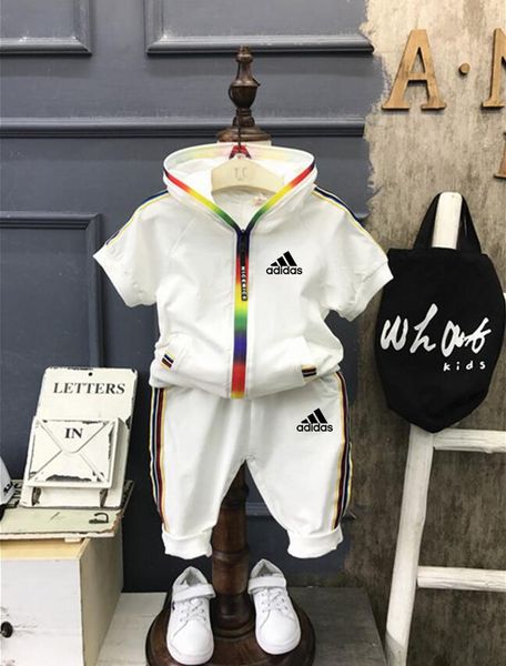 Бестселлер новой детской одежды 2019 Лето Новый Стиль Мужская детская из двух частей футболка с рукавами костюм мальчик и девочка
Бестселлер новой детской одежды 2019 Лето Новый Стиль Мужская детская из двух частей футболка с рукавами костюм мальчик и девочка