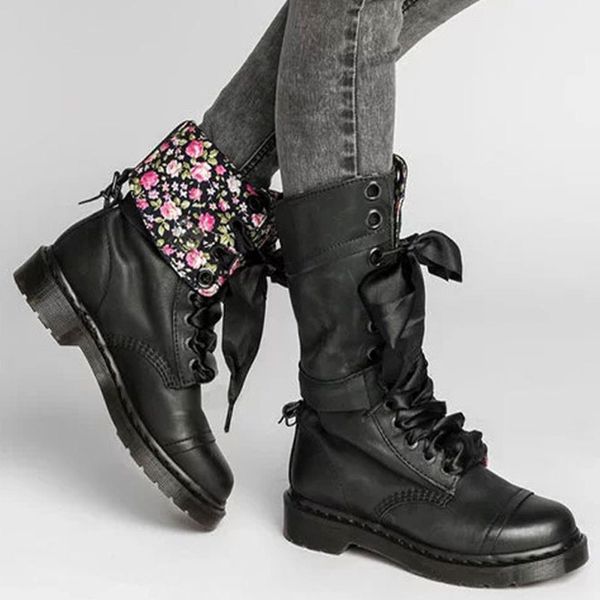 winter women military combat biker boots floral leather low heel lace rubber up mid calf punk black platform rubber botas mujer mx200320
winter women military combat biker boots floral leather low heel lace rubber up mid calf punk black platform rubber botas mujer mx200320