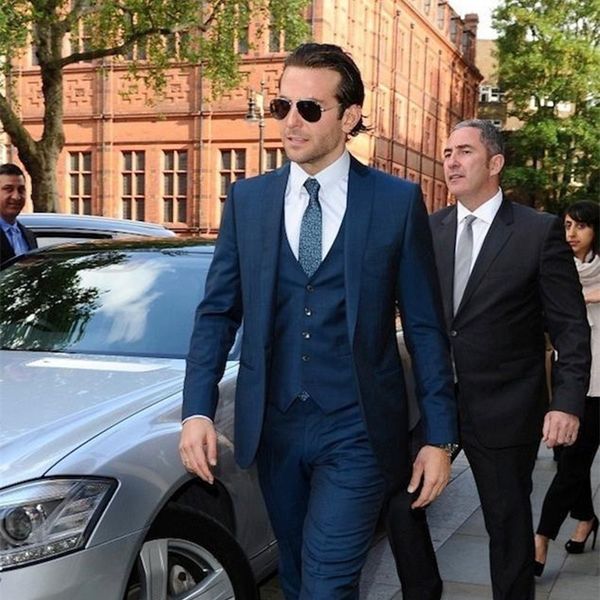 new custom navy blue mens prom suits formal solid men's suits (jacket+vest+pants) men suit tuxedo handsome costume homme, White;black
new custom navy blue mens prom suits formal solid men's suits (jacket+vest+pants) men suit tuxedo handsome costume homme, White;black