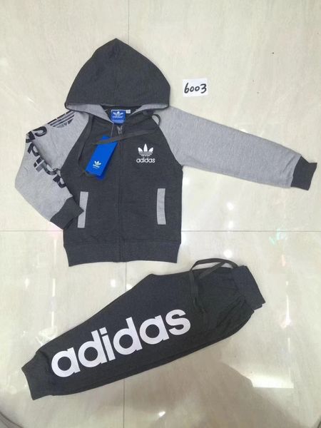 Autumn Designer Kids Boys Girls Clothing Sets pure Cotton Sweatshirts And Pants baby designer fashion coat 2-6T
Autumn Designer Kids Boys Girls Clothing Sets pure Cotton Sweatshirts And Pants baby designer fashion coat 2-6T