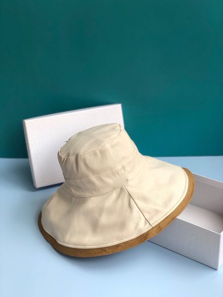 Four seasons fisherman hat designer scarf bucket hat hats baseball cap women luxury designer scarves silk head scarf 2020 new
Four seasons fisherman hat designer scarf bucket hat hats baseball cap women luxury designer scarves silk head scarf 2020 new
