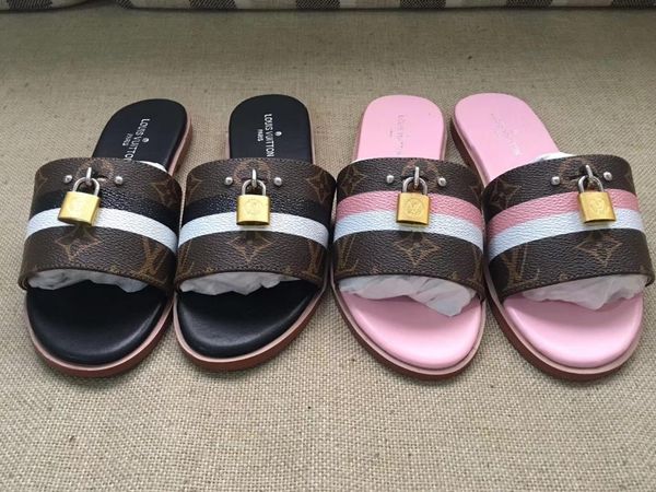 in 2020, the latest fashion designer women's fashion leisure most fashionable slippers, women's same style, Black
in 2020, the latest fashion designer women's fashion leisure most fashionable slippers, women's same style, Black