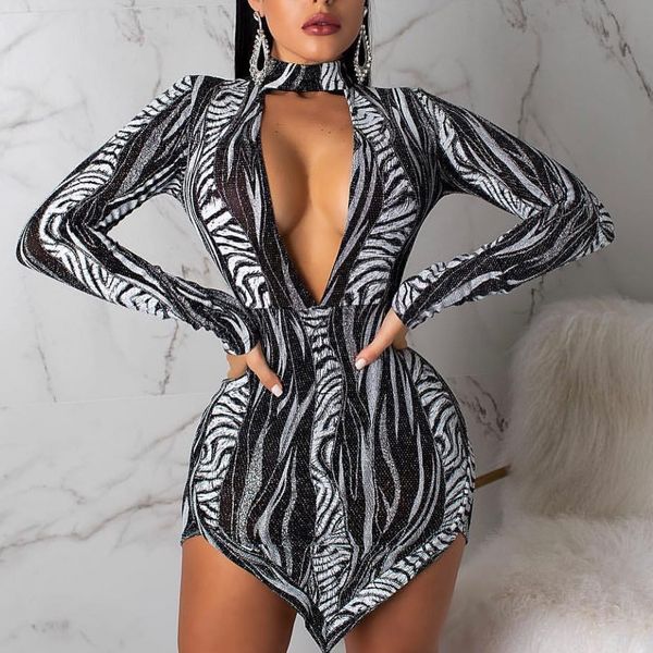 2019 black and white embroidery v-neck long sleeve fishtail dress summer autumn spring evening party bodycon dress + suit, White;black
2019 black and white embroidery v-neck long sleeve fishtail dress summer autumn spring evening party bodycon dress + suit, White;black