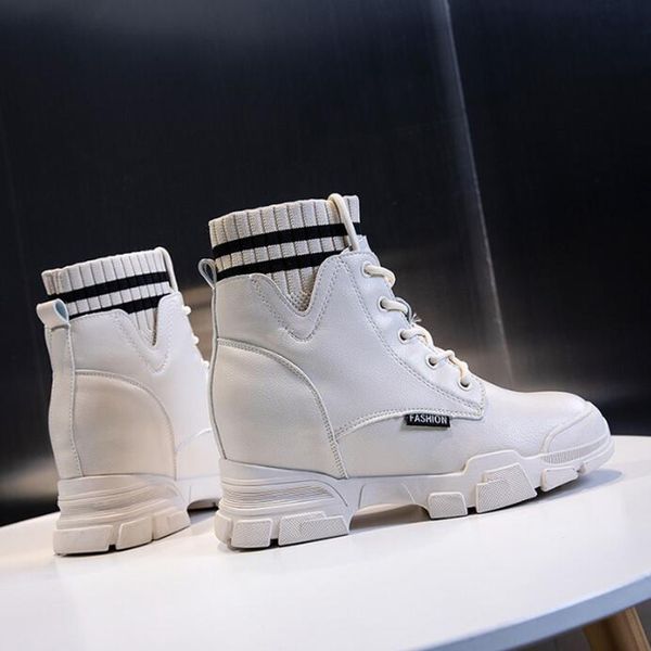 2020 женщины кроссовки тройной черный все матча женщин способа boots тренер дышащий pure white sport sneaker бесплатная доставка размер 36-3
2020 женщины кроссовки тройной черный все матча женщин способа boots тренер дышащий pure white sport sneaker бесплатная доставка размер 36-3