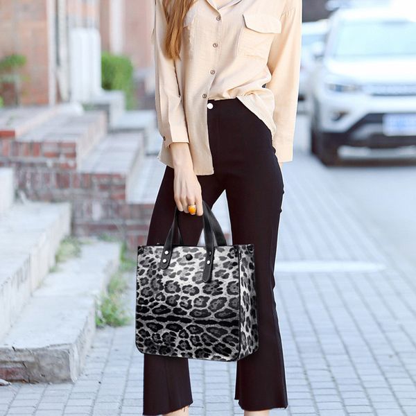 fashion casual lady classic retro wild leopard shoulder bag messenger bag + clutch package hand bags for summer
fashion casual lady classic retro wild leopard shoulder bag messenger bag + clutch package hand bags for summer