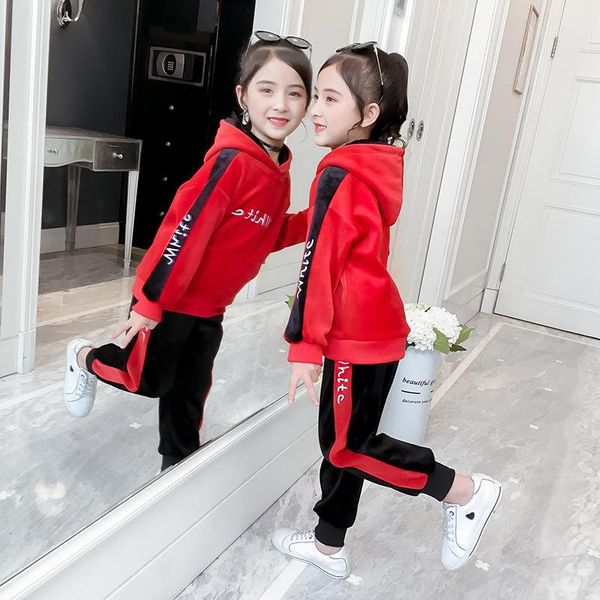 2 sets children's winter clothing plus velvet sweater trousers new jacket girls hooded plus velvet thick coat + sports pants two-piece, White
2 sets children's winter clothing plus velvet sweater trousers new jacket girls hooded plus velvet thick coat + sports pants two-piece, White