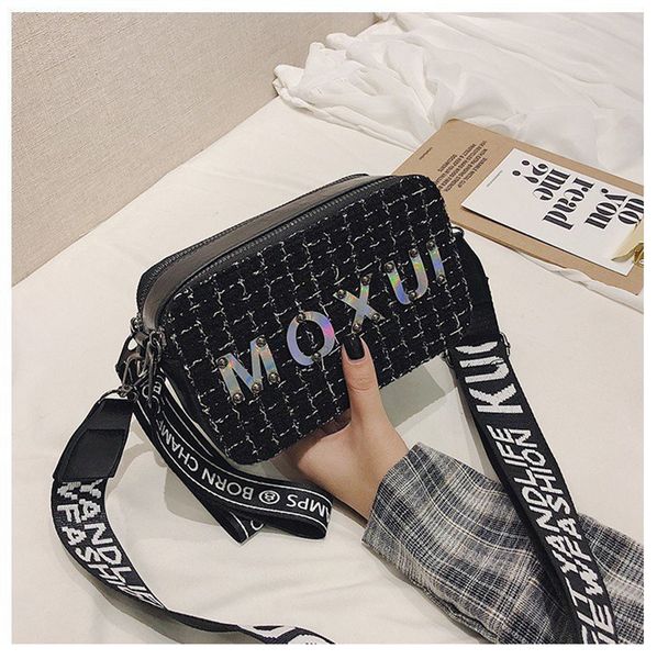 women letter printing designer handbags new trend mini flap handbag vintage crossbody bag with wide strap
women letter printing designer handbags new trend mini flap handbag vintage crossbody bag with wide strap