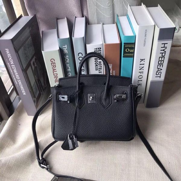 luxurious2019 color silver ten buckle layer cowhide litchi grain mini- genuine leather packet woman package single shoulder messenger
luxurious2019 color silver ten buckle layer cowhide litchi grain mini- genuine leather packet woman package single shoulder messenger