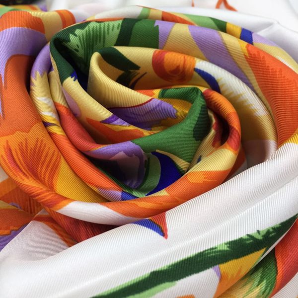 wholesale-new brand style size 130cm -130cm 100% twill material print fashion beautiful square scarves pashmina for women, Blue;gray
wholesale-new brand style size 130cm -130cm 100% twill material print fashion beautiful square scarves pashmina for women, Blue;gray