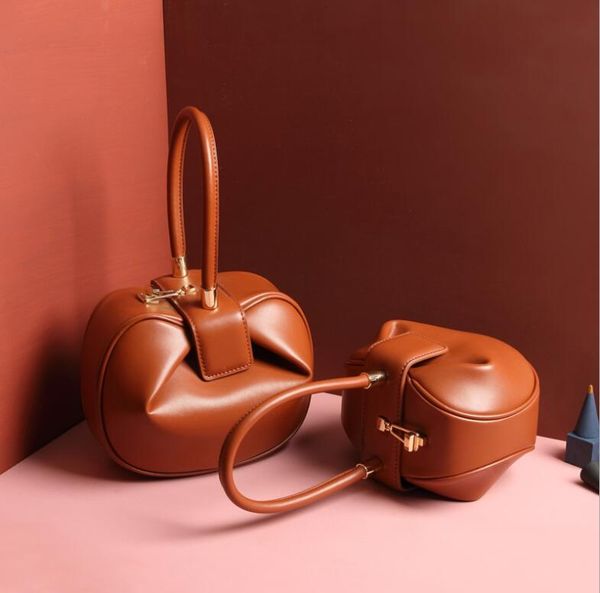 charming women's leather bag women's small group design handbag european and american retro wonton dumpling bag designer's sa
charming women's leather bag women's small group design handbag european and american retro wonton dumpling bag designer's sa