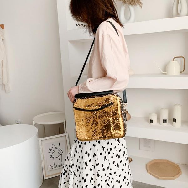 sequins leopard splicing color shoulder messenger totes bag fashion women large capacity casual crossbody handbags
sequins leopard splicing color shoulder messenger totes bag fashion women large capacity casual crossbody handbags