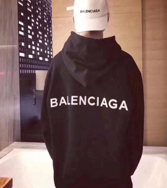 2019 back letter logo black hoodie men and women with the same sweater wholesale post
2019 back letter logo black hoodie men and women with the same sweater wholesale post