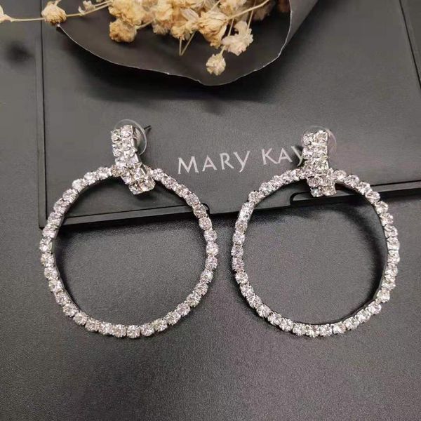 silver color round crystal clip earrings full of rhinestone for women party new shining dangle wedding jewelry
silver color round crystal clip earrings full of rhinestone for women party new shining dangle wedding jewelry
